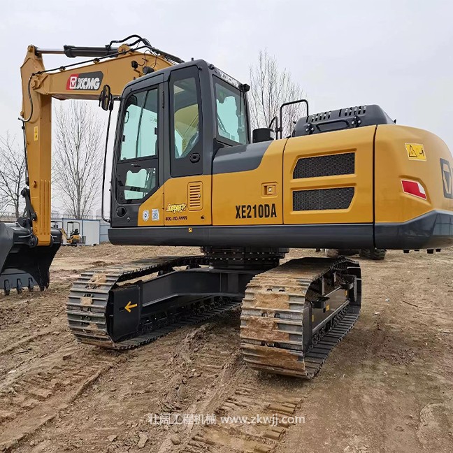 칤XE210DAھ